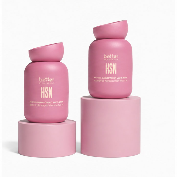 מארז לחודשיים של גאמיס Hair Skin & Nails מבית better על מדרגות ורודות